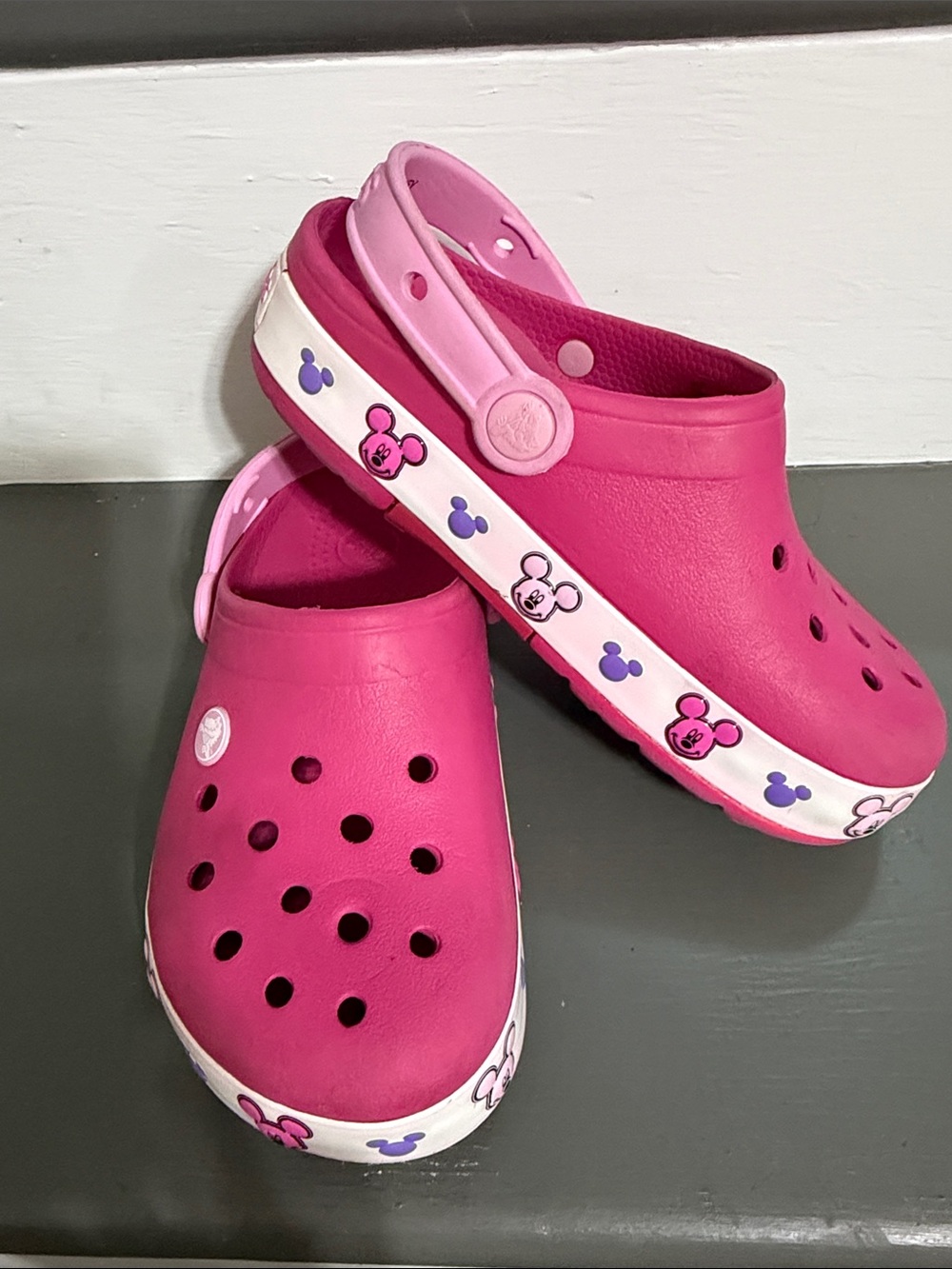 KIDS' CROCS LIGHTS MICKEY MOUSE CLOG SZ J2